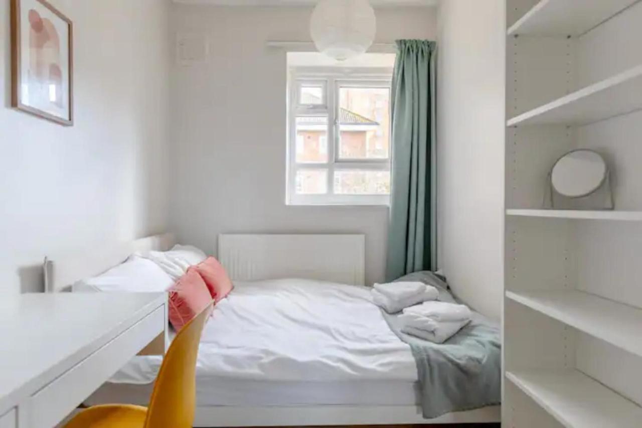 Appartamento Cosy 4bd Flat Wprivate Balcony - Nine Elms!