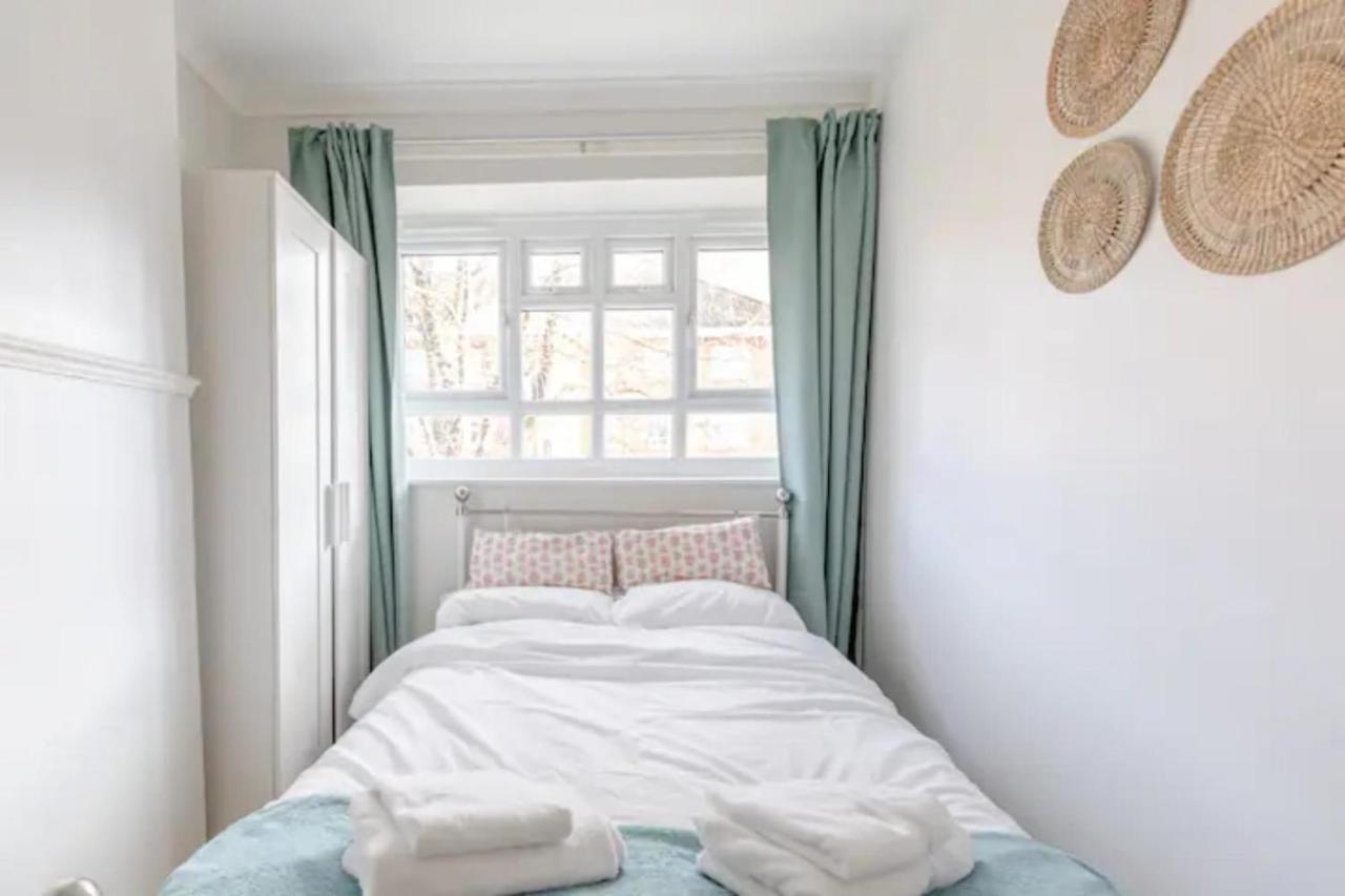 Appartamento Cosy 4bd Flat Wprivate Balcony - Nine Elms!