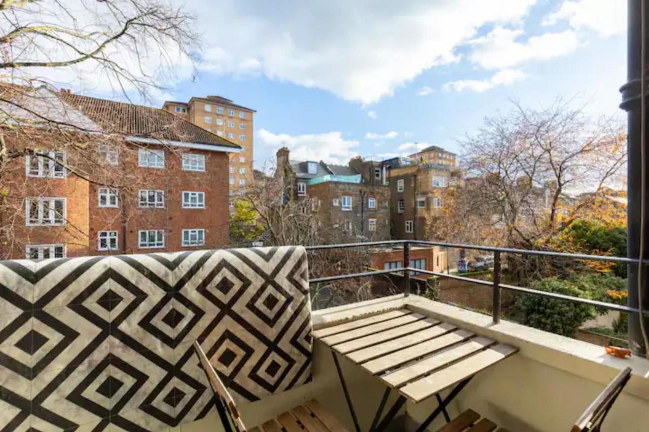 Cosy 4bd Flat Wprivate Balcony - Nine Elms! Appartamento Londra